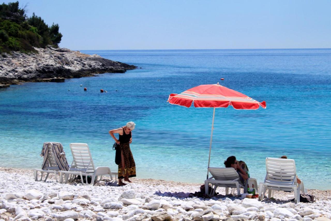 חוואר Apartments And Rooms With Parking Space Hvar - 15378 מראה חיצוני תמונה