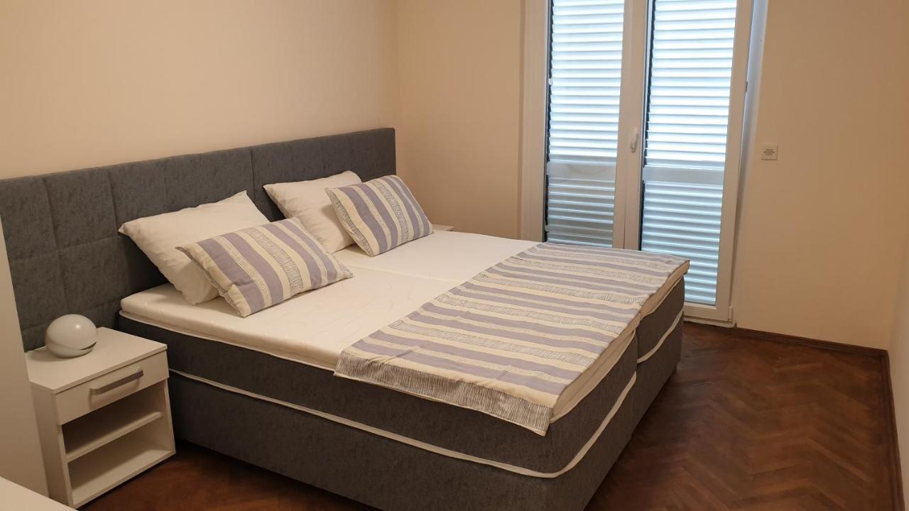 חוואר Apartments And Rooms With Parking Space Hvar - 15378 מראה חיצוני תמונה