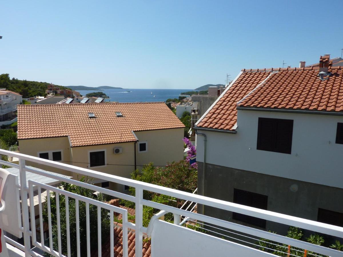 חוואר Apartments And Rooms With Parking Space Hvar - 15378 מראה חיצוני תמונה