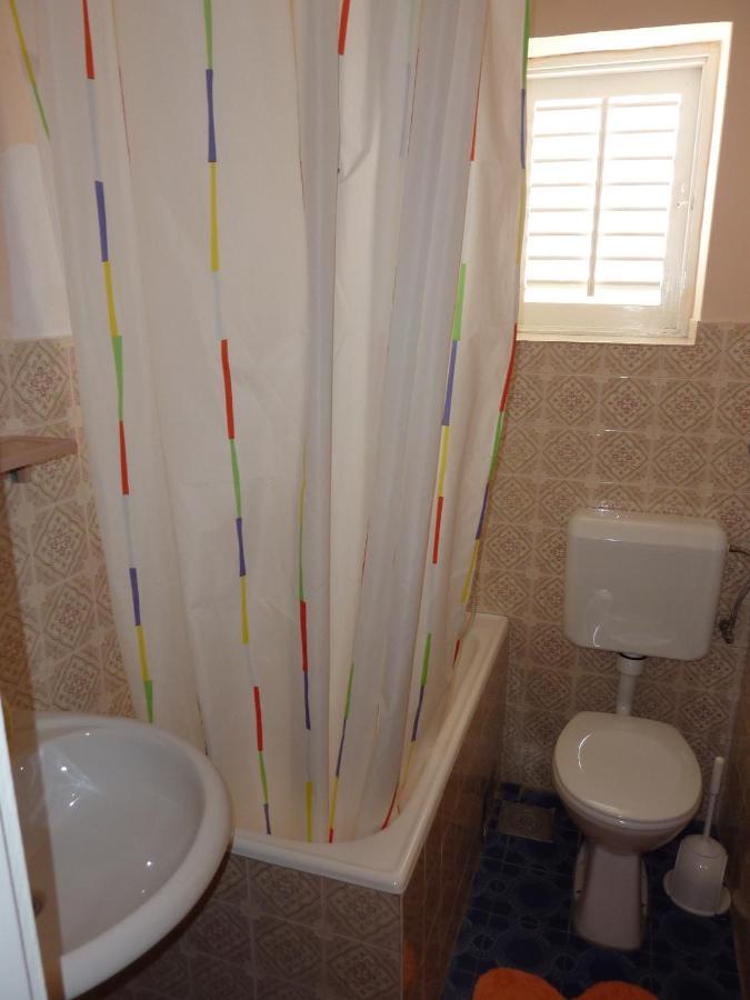 חוואר Apartments And Rooms With Parking Space Hvar - 15378 מראה חיצוני תמונה