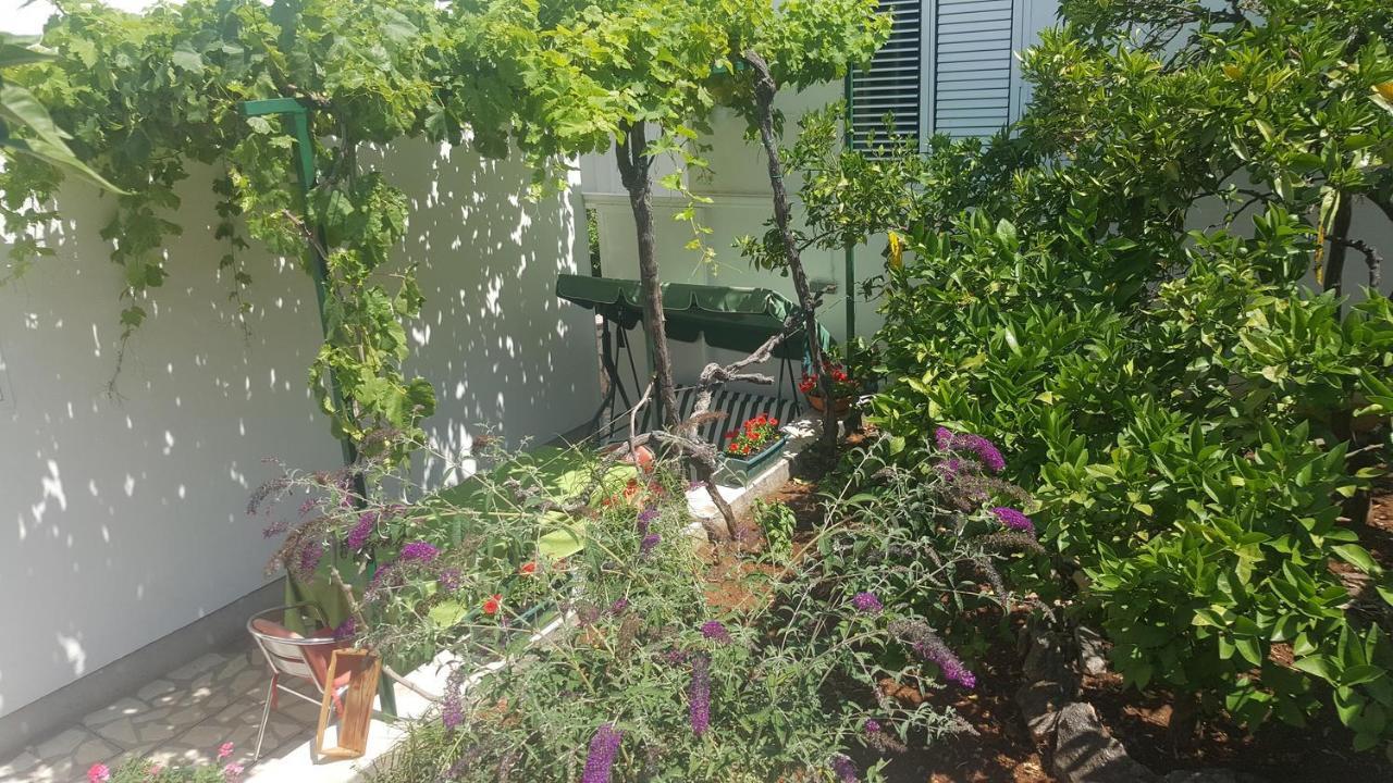 חוואר Apartments And Rooms With Parking Space Hvar - 15378 מראה חיצוני תמונה